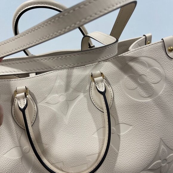 Louis Vuitton On The Go GM Monogram Cream Empreinte Leather (127536) - Picture 3 of 14